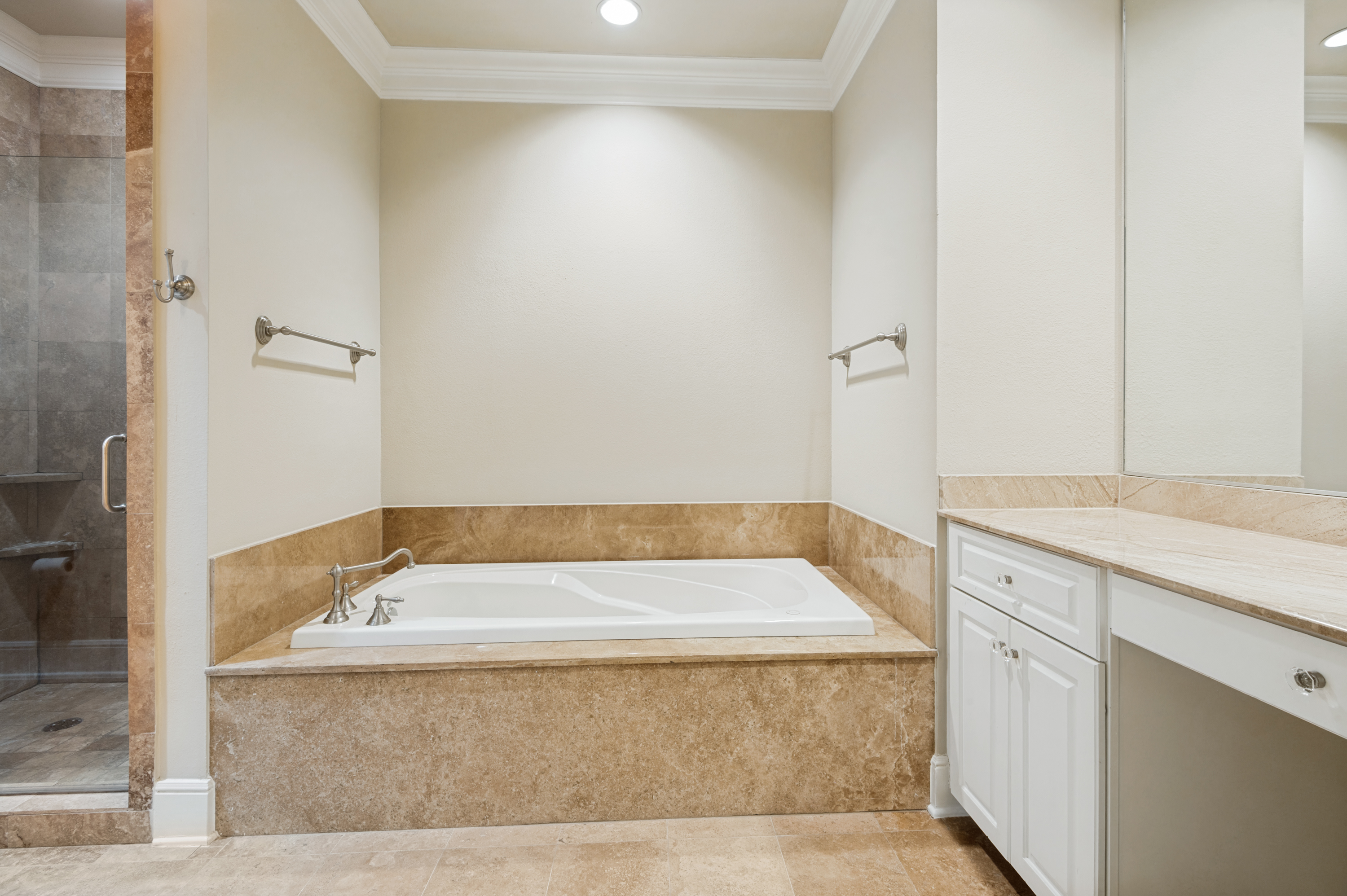 6615 Bandera Avenue Dallas TX 75225