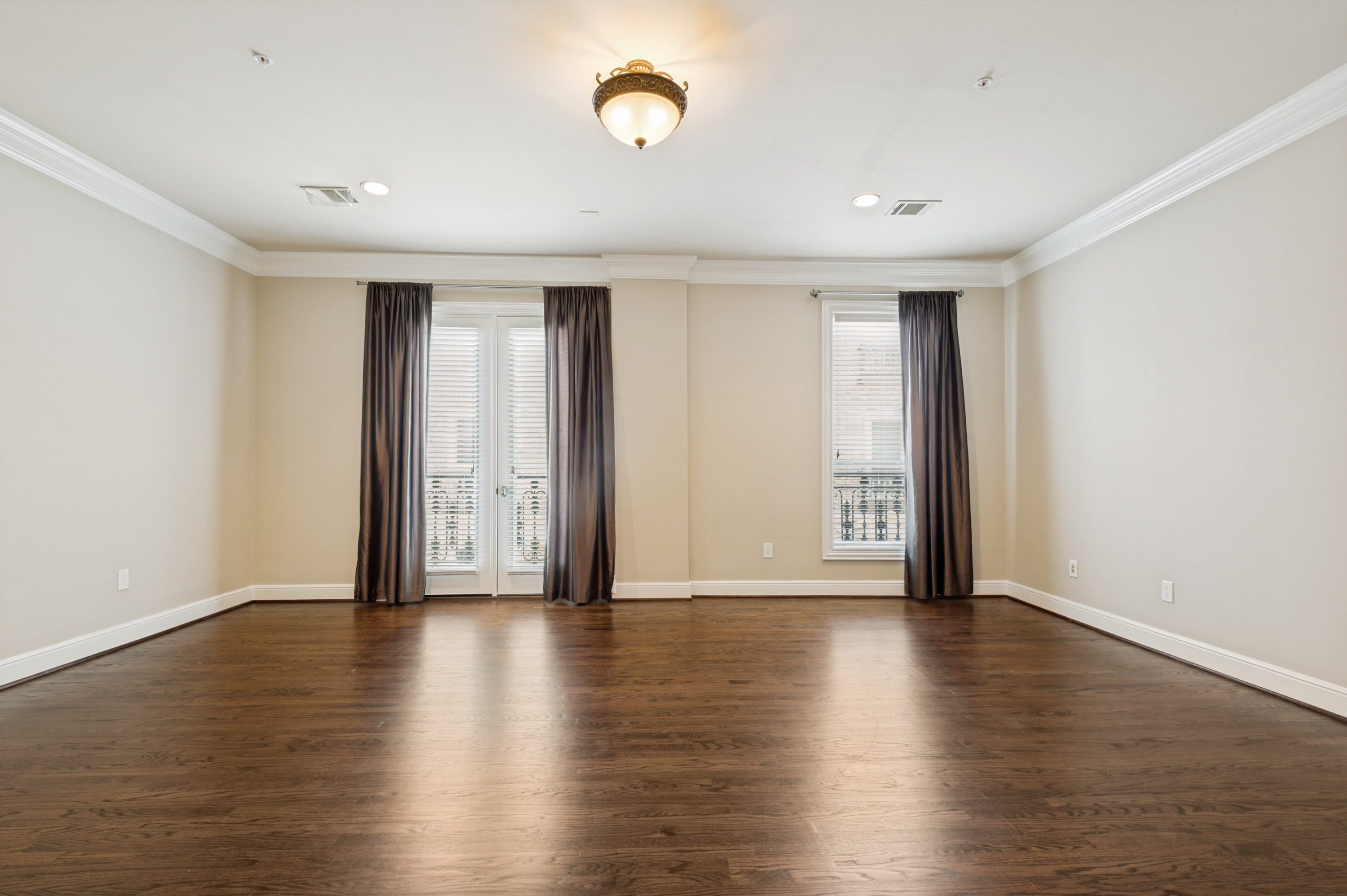 6615 Bandera Avenue Dallas TX 75225