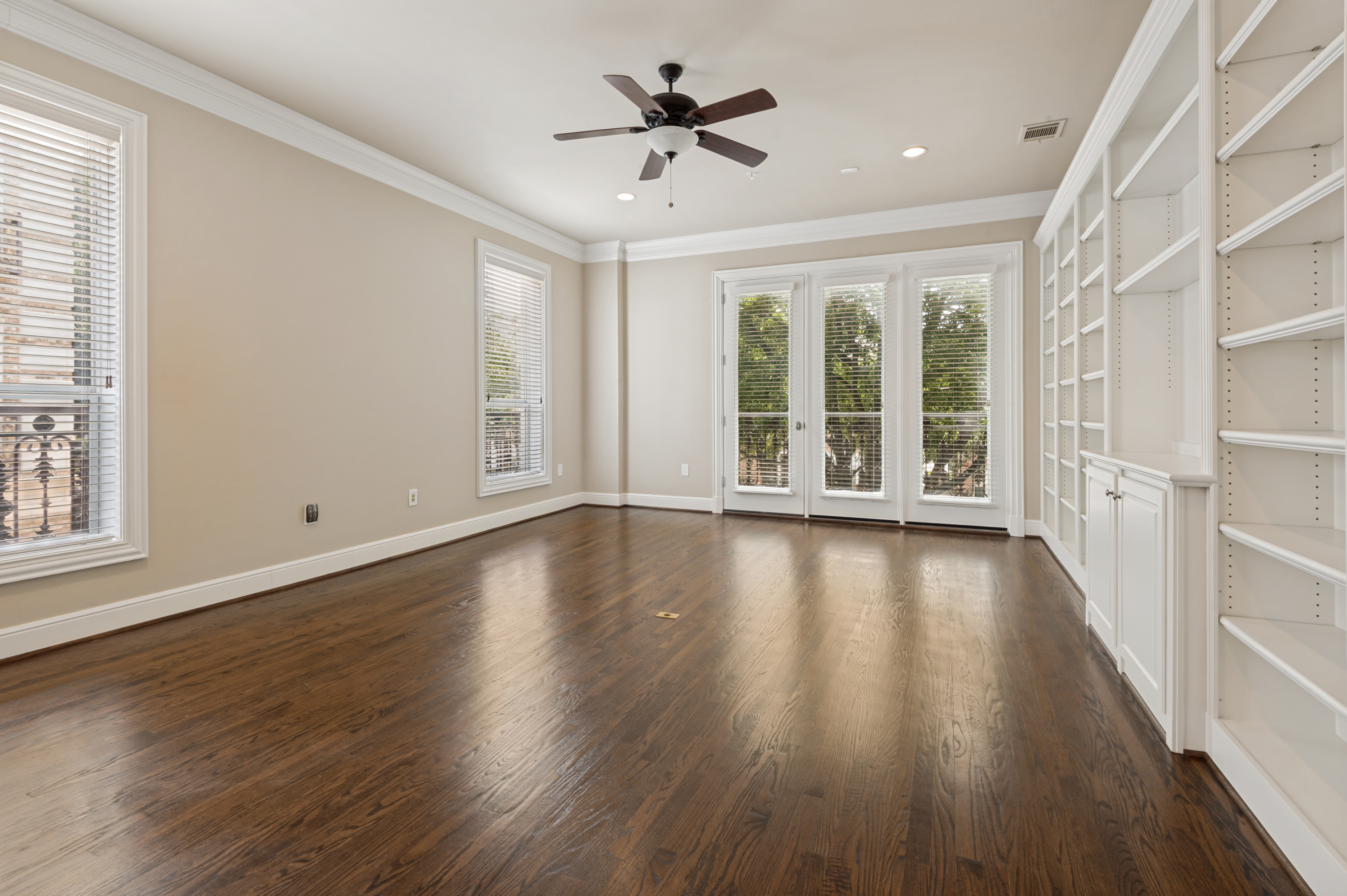 6615 Bandera Avenue Dallas TX 75225