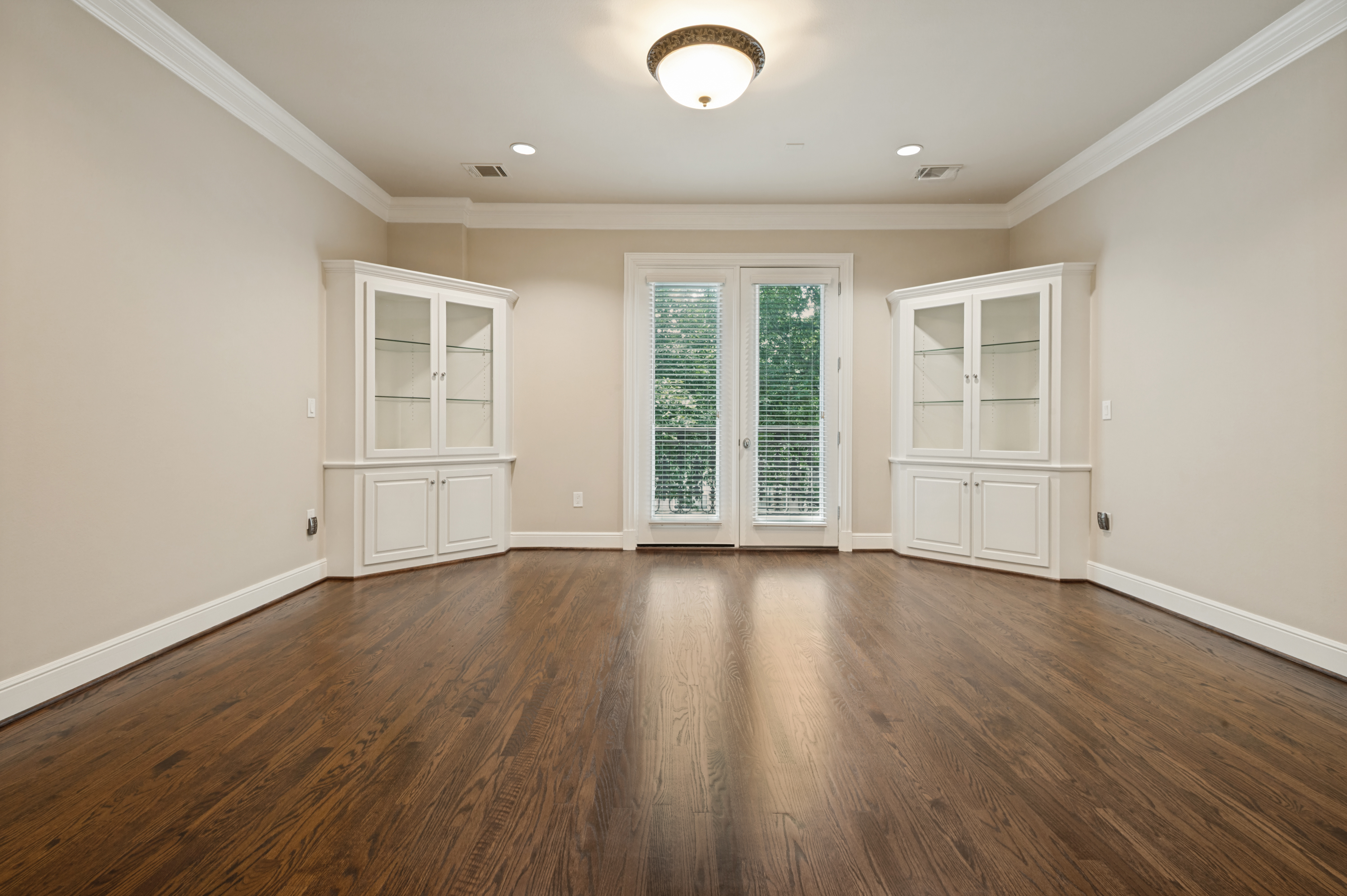 6615 Bandera Avenue Dallas TX 75225