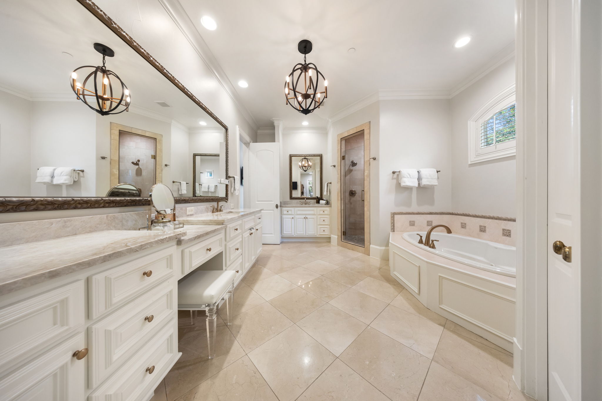 4234 Williamsburg Road Dallas TX 75220