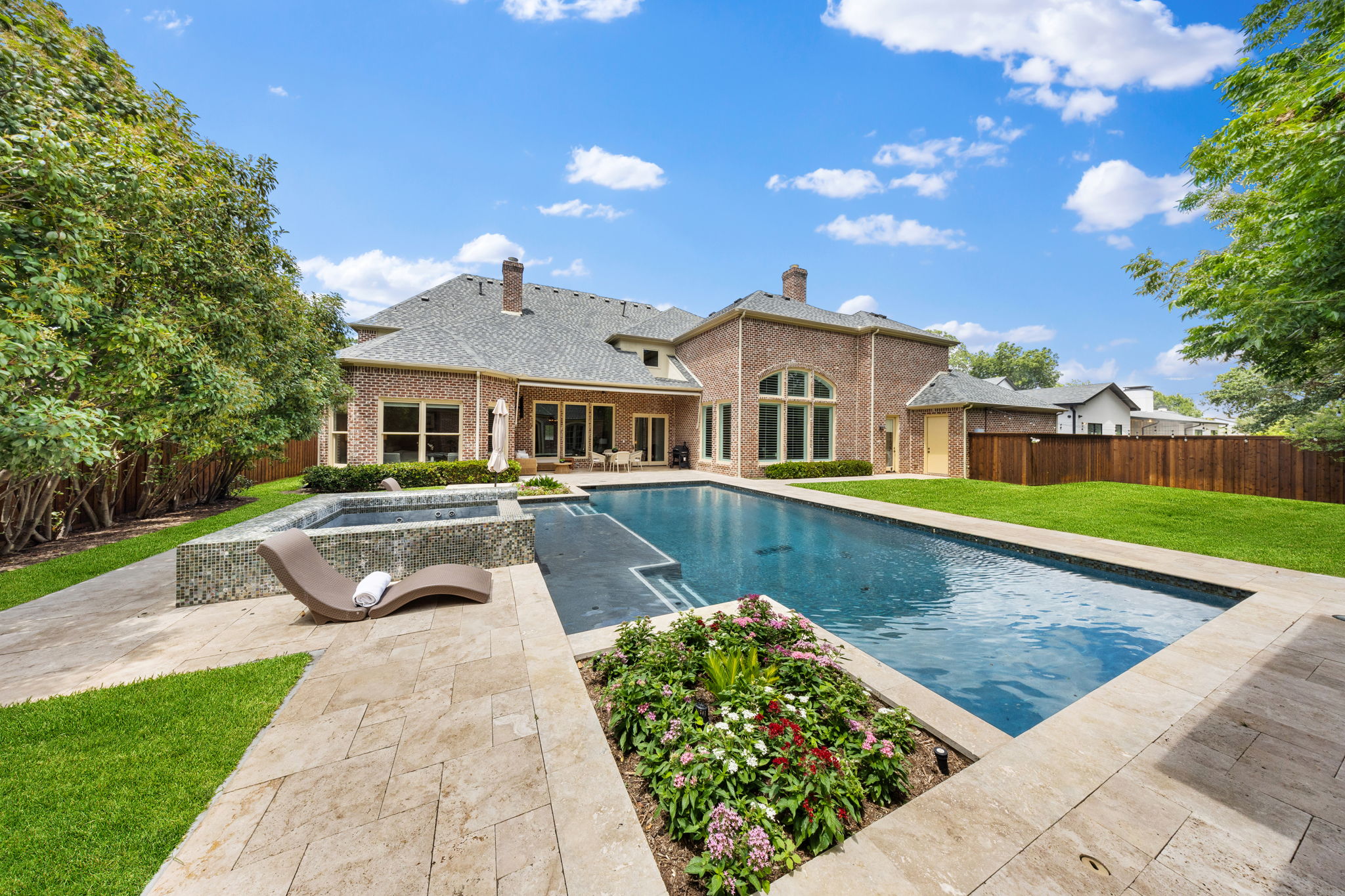 4234 Williamsburg Road Dallas TX 75220