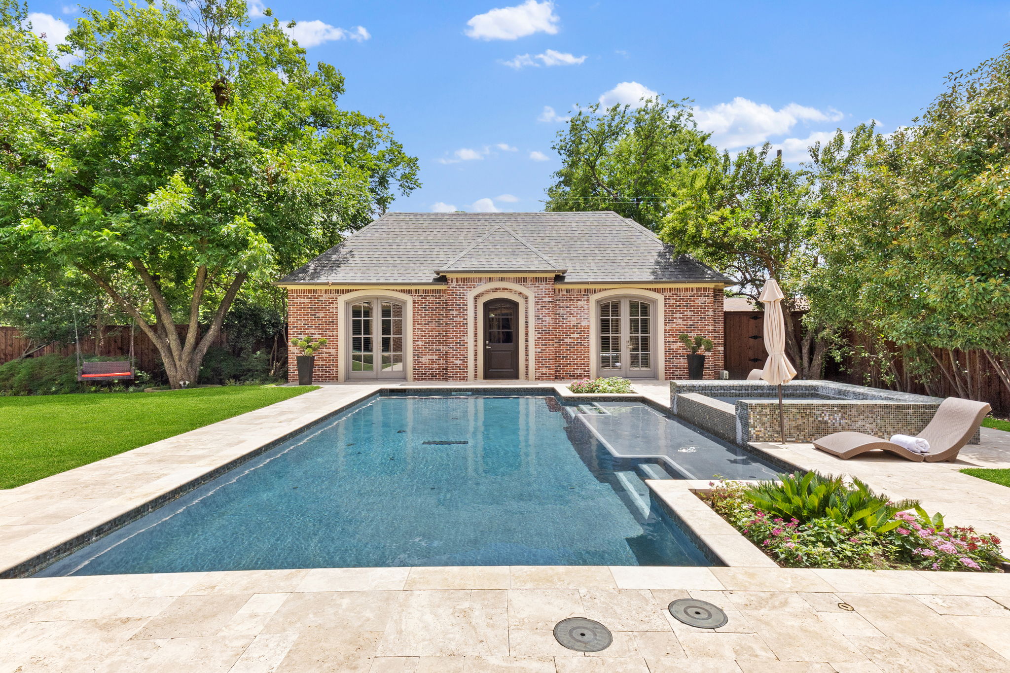 4234 Williamsburg Road Dallas TX 75220