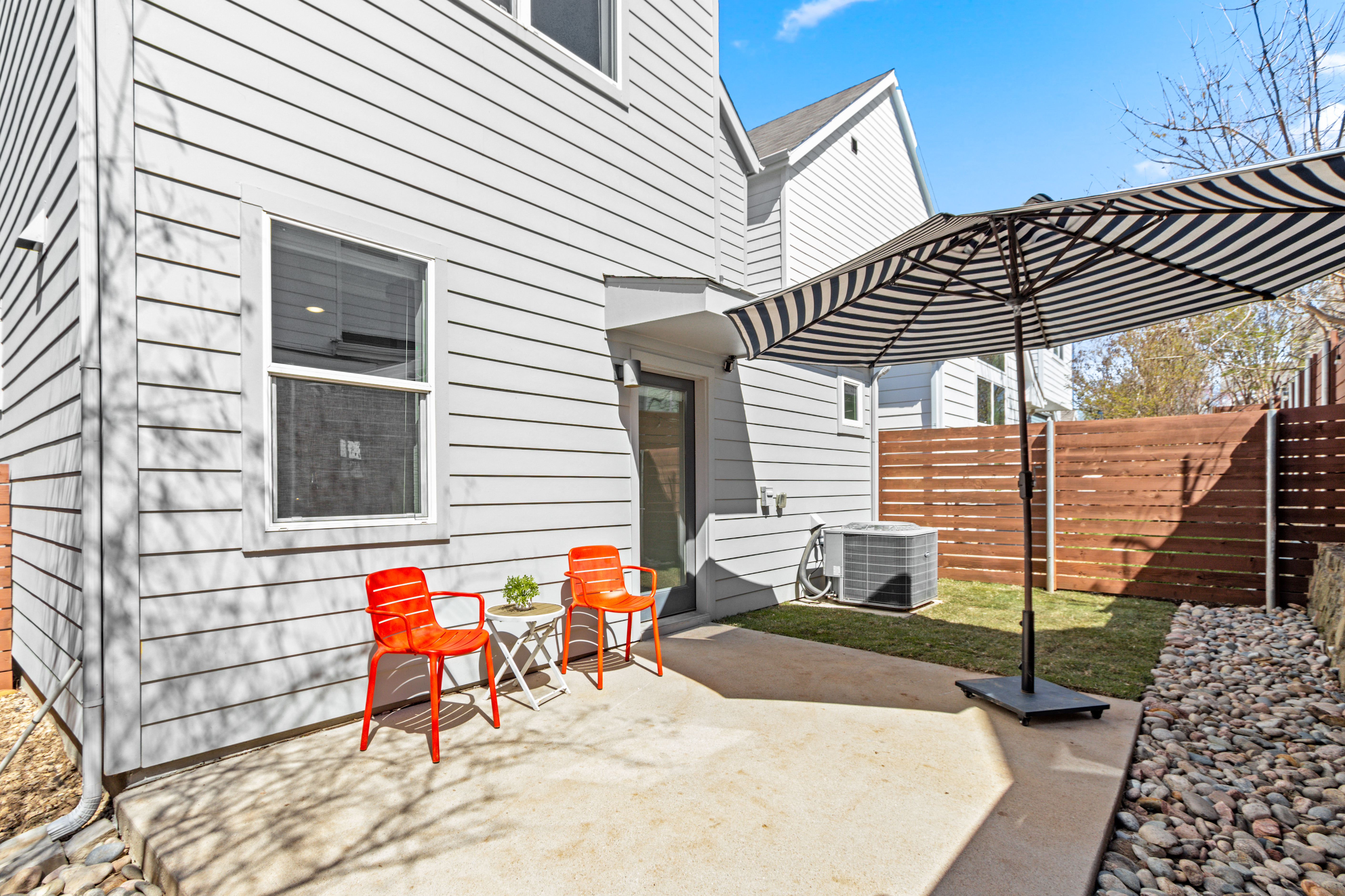 1228 Clifftop Lane Dallas TX 75208