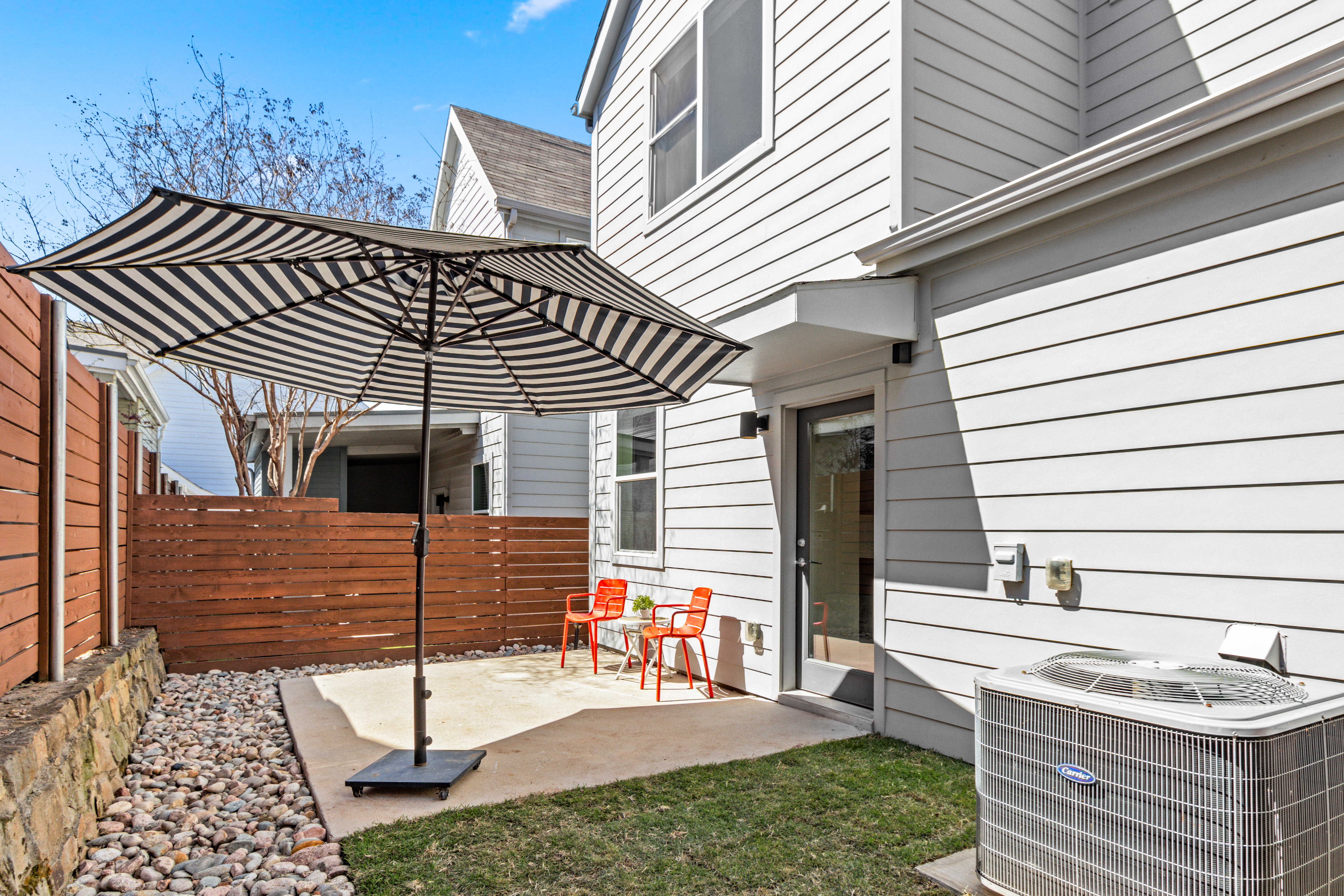1228 Clifftop Lane Dallas TX 75208