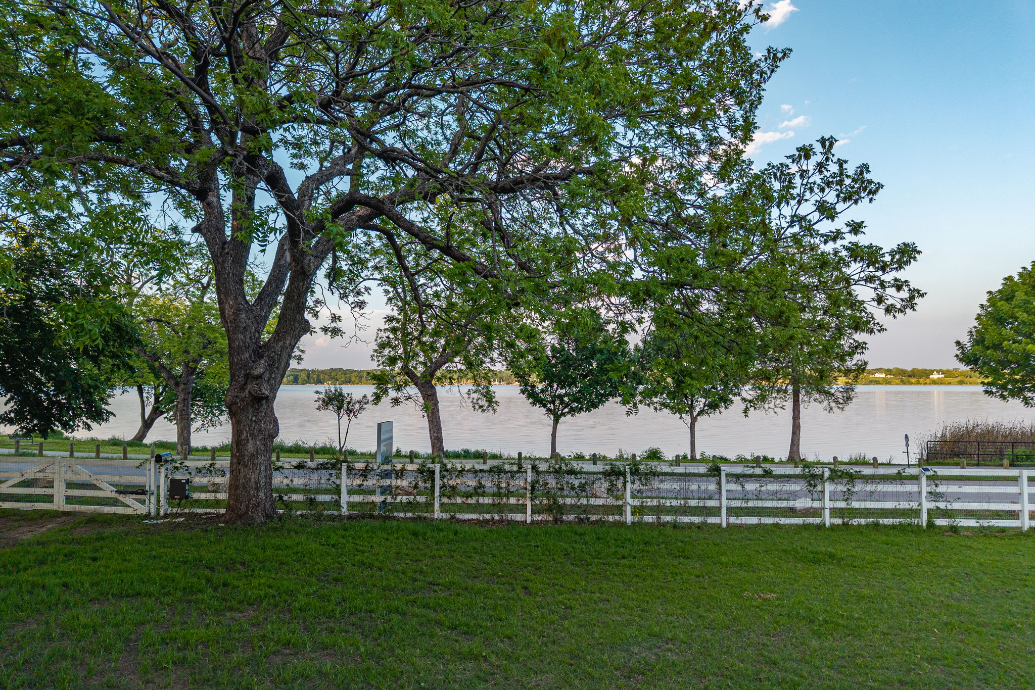 4405 W Lawther Drive Dallas TX 75214