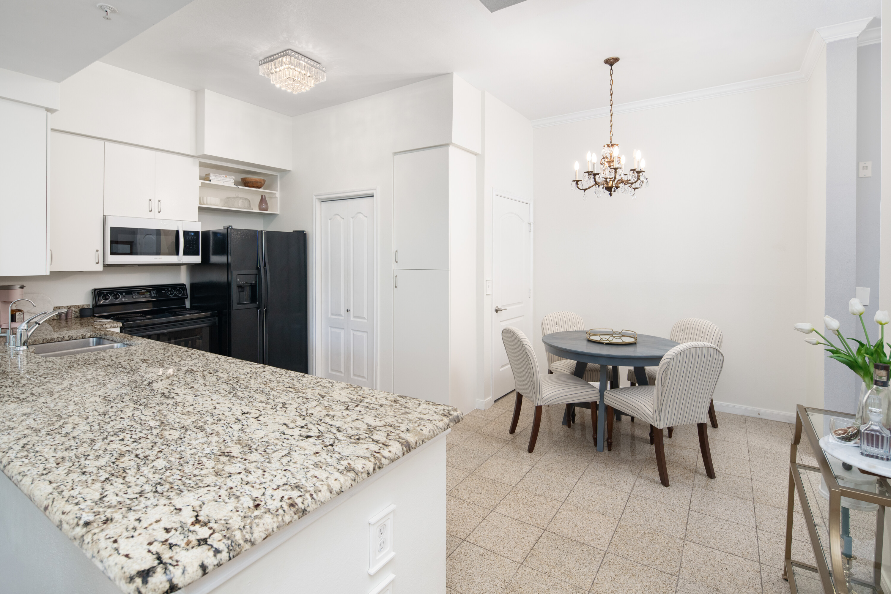 3225 Turtle Creek Boulevard Dallas TX 75219