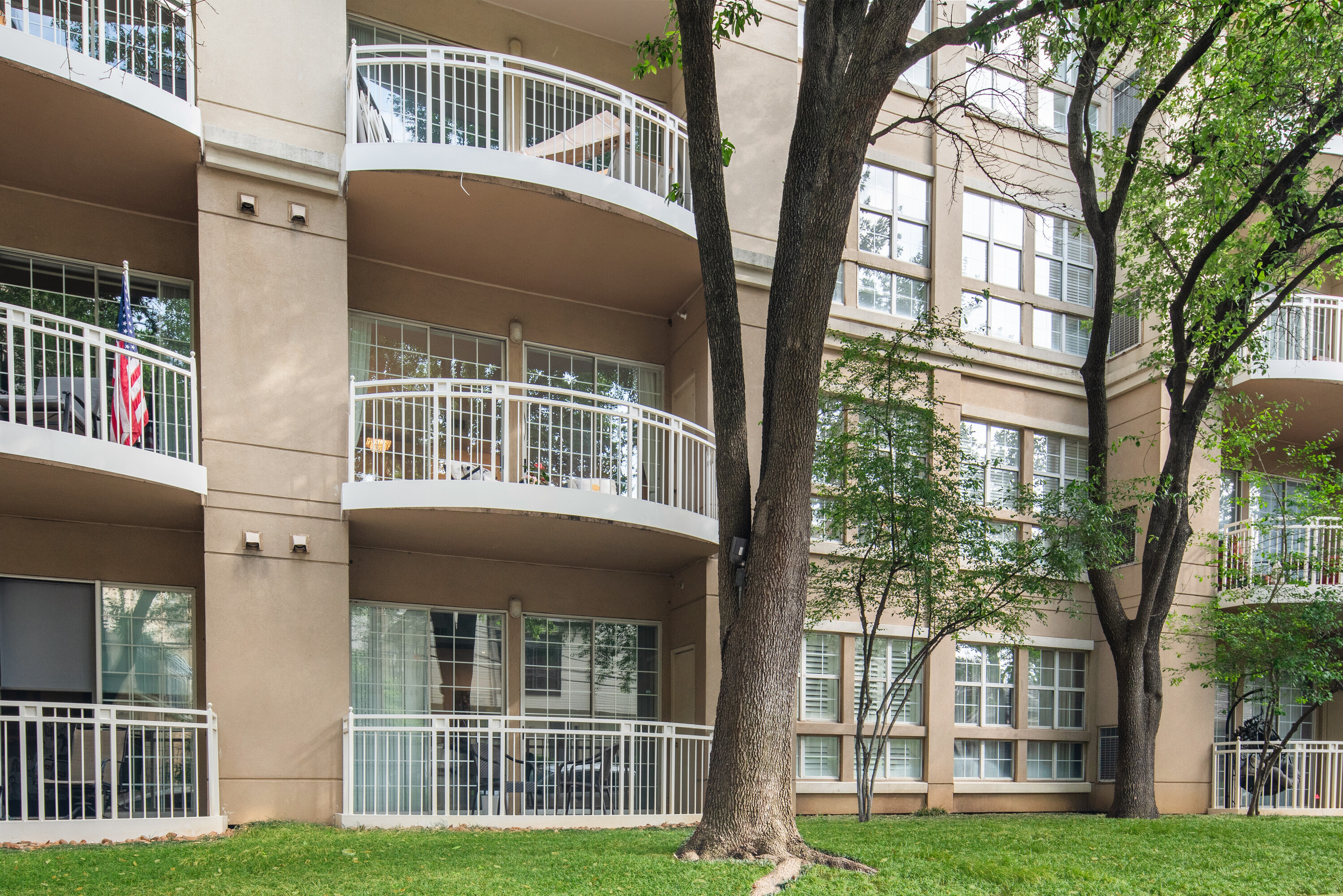 3225 Turtle Creek Boulevard Dallas TX 75219