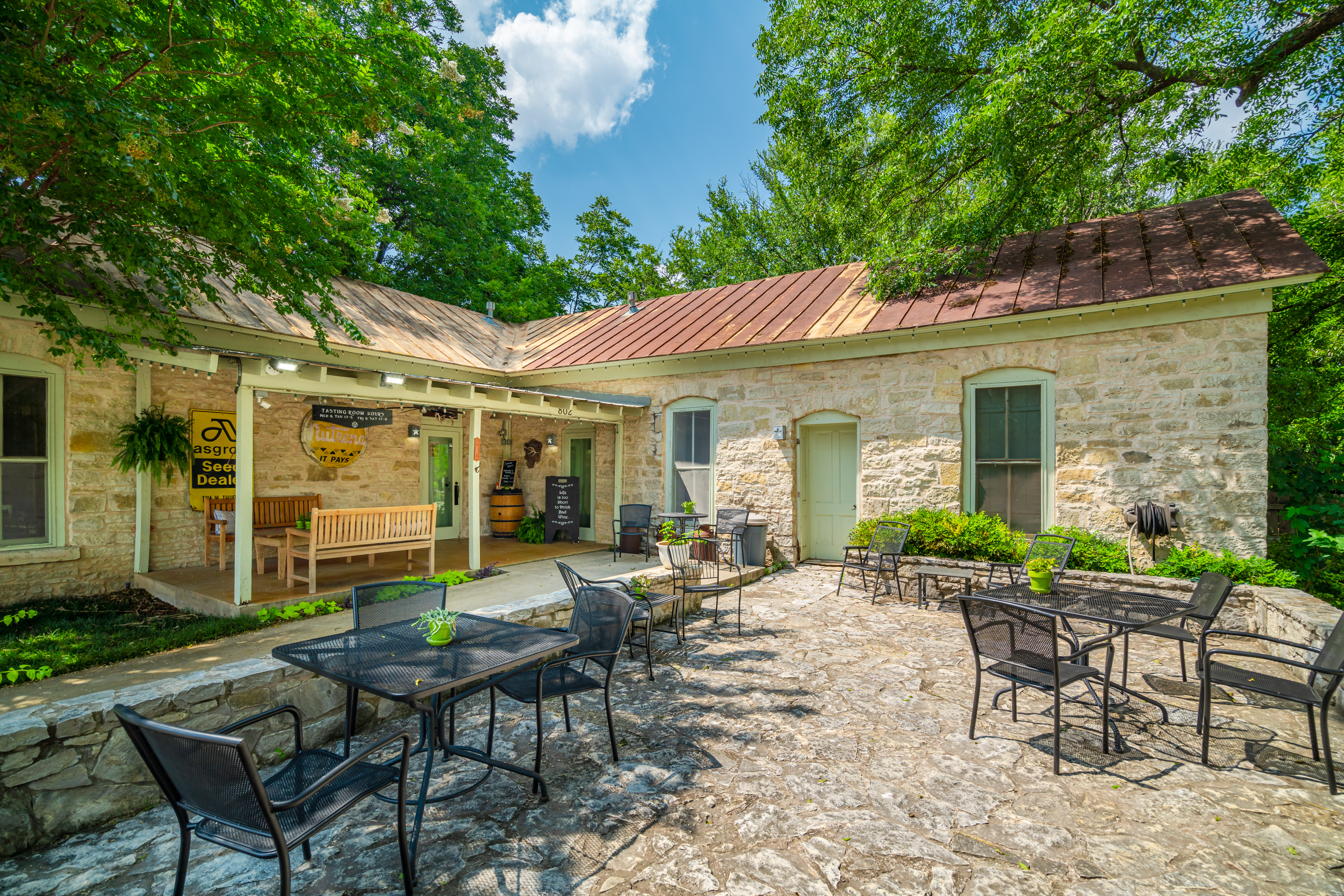 802 S Austin Street Comanche TX 76442
