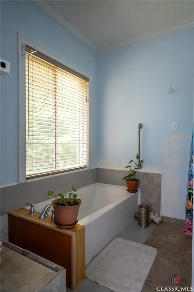 1079 Hardeman Farm Road Carnesville GA 30521