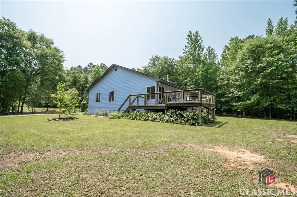 1079 Hardeman Farm Road Carnesville GA 30521