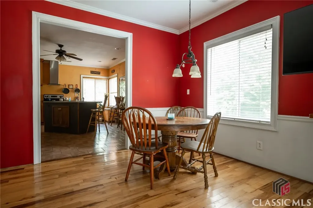 1079 Hardeman Farm Road Carnesville GA 30521