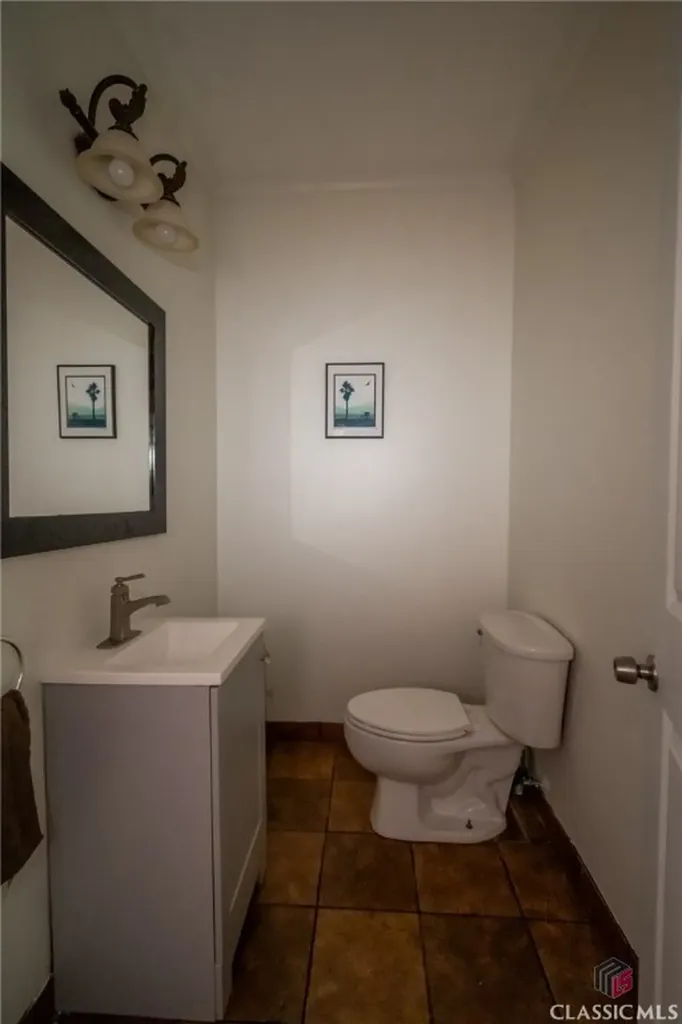 1079 Hardeman Farm Road Carnesville GA 30521