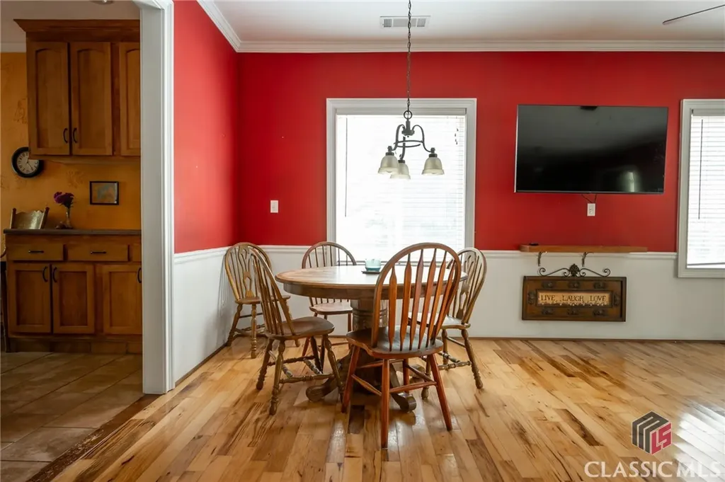 1079 Hardeman Farm Road Carnesville GA 30521