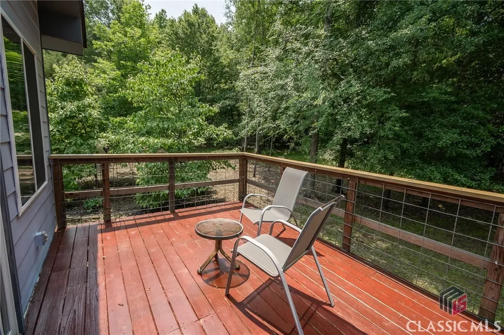 1079 Hardeman Farm Road Carnesville GA 30521