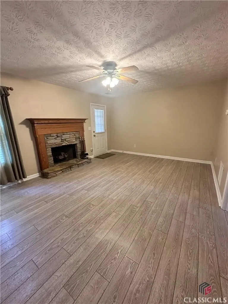 6241 Saturn Drive Flowery Branch GA 30542