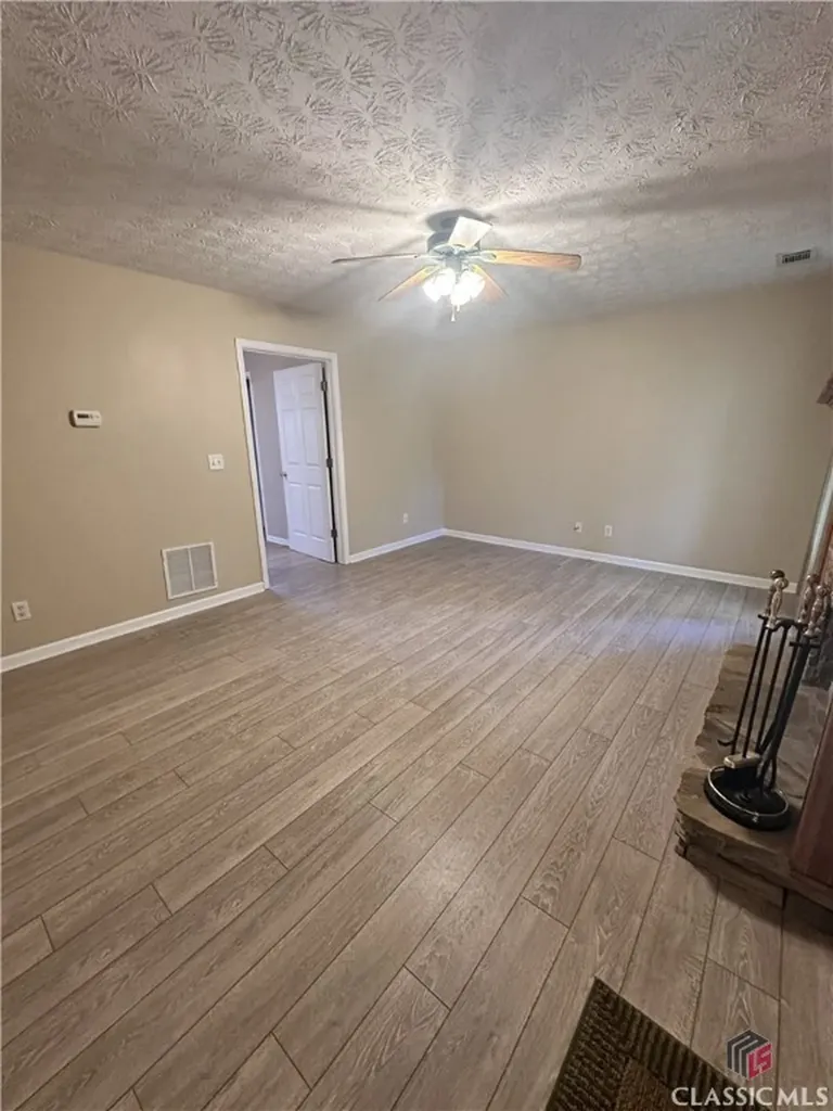 6241 Saturn Drive Flowery Branch GA 30542