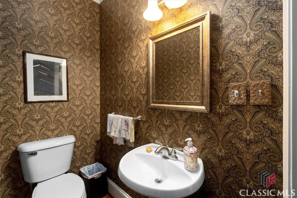 155 Fox Trace Athens GA 30606