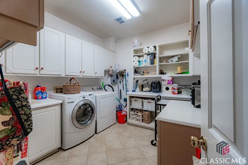 155 Fox Trace Athens GA 30606