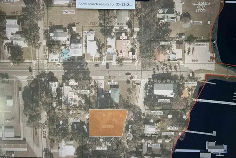 14 S Lake Street Crescent City FL 32112