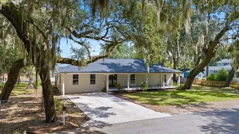 708 Myrtle Avenue Green Cove Springs FL 32043