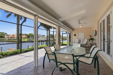 13 College Court Palm Coast FL 32137