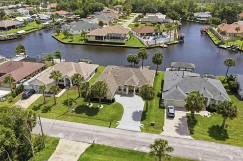 13 College Court Palm Coast FL 32137