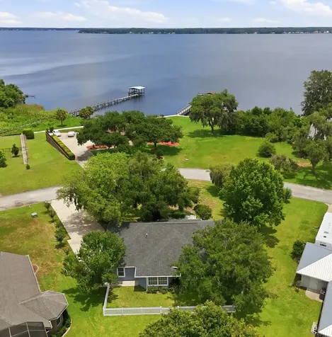 241 Crystal Cove Drive Palatka FL 32177