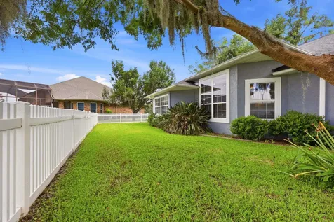 241 Crystal Cove Drive Palatka FL 32177