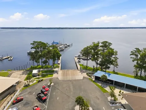 241 Crystal Cove Drive Palatka FL 32177