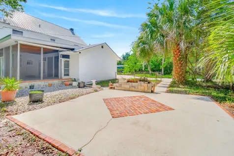 222 Holden Road Palatka FL 32177