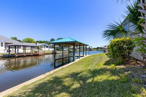 21 S Crescent Court Palm Coast FL 32137