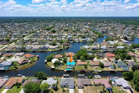 21 S Crescent Court Palm Coast FL 32137