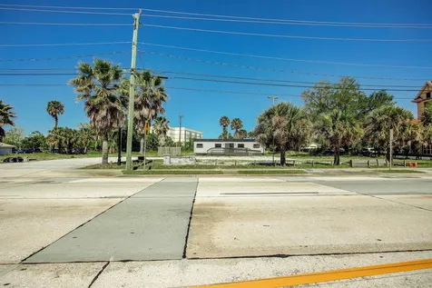 303 S Ponce De Leon St Augustine FL 32084