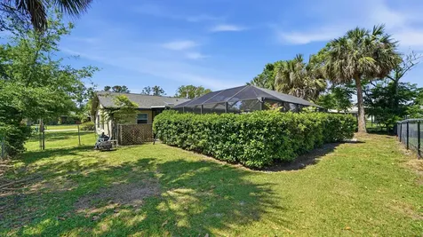 3 Ferdinand Lane Palm Coast FL 32137