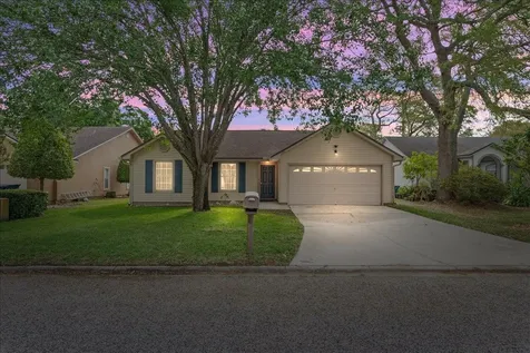 1729 Chandelier Circle Jacksonville FL 32225