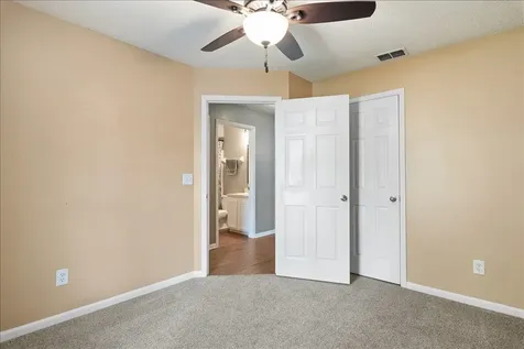 1729 Chandelier Circle Jacksonville FL 32225