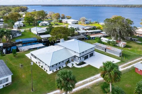107 Betty Road Crescent City FL 32112
