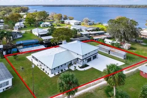 107 Betty Road Crescent City FL 32112