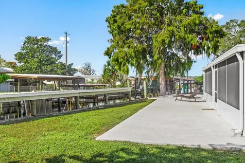 107 Betty Road Crescent City FL 32112
