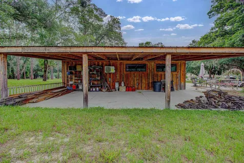 216 Lake Como Drive Pomona Park FL 32181
