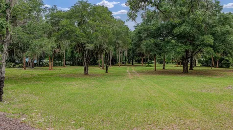 216 Lake Como Drive Pomona Park FL 32181