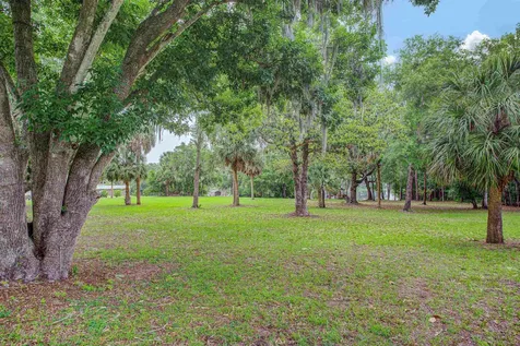 216 Lake Como Drive Pomona Park FL 32181