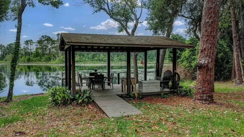 216 Lake Como Drive Pomona Park FL 32181