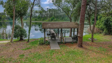 216 Lake Como Drive Pomona Park FL 32181