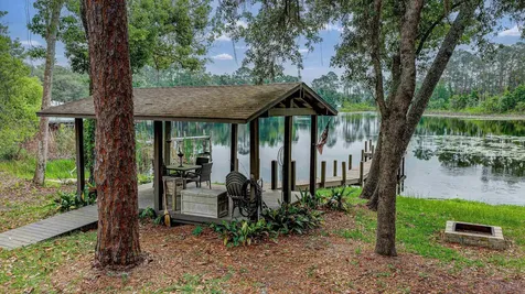 216 Lake Como Drive Pomona Park FL 32181
