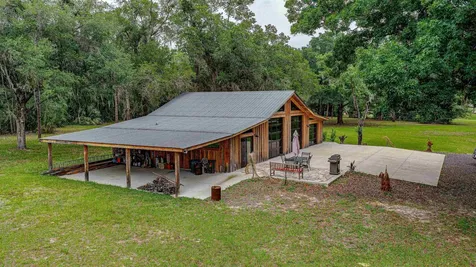 216 Lake Como Drive Pomona Park FL 32181
