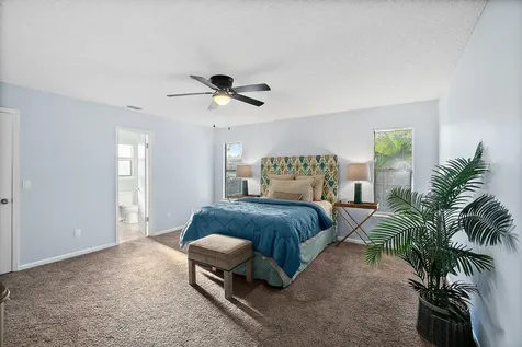 5351 Gathering Oaks Court Jacksonville FL 32258