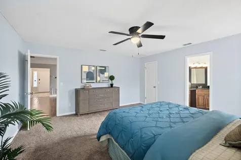 5351 Gathering Oaks Court Jacksonville FL 32258