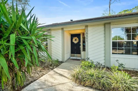 5351 Gathering Oaks Court Jacksonville FL 32258